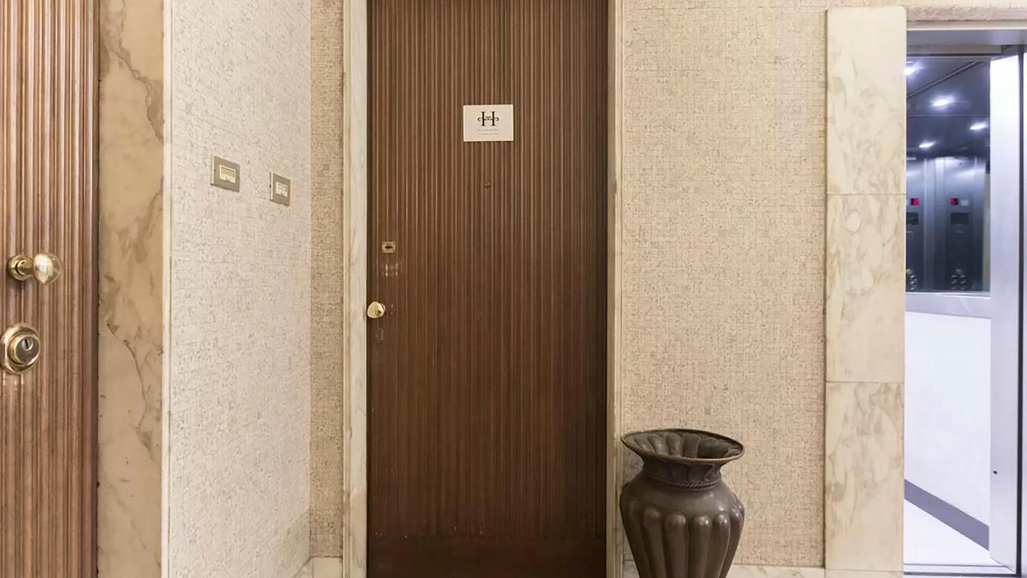 Classbnb - Two Apartments 400 Meters From The Duomo 밀라노 외부 사진