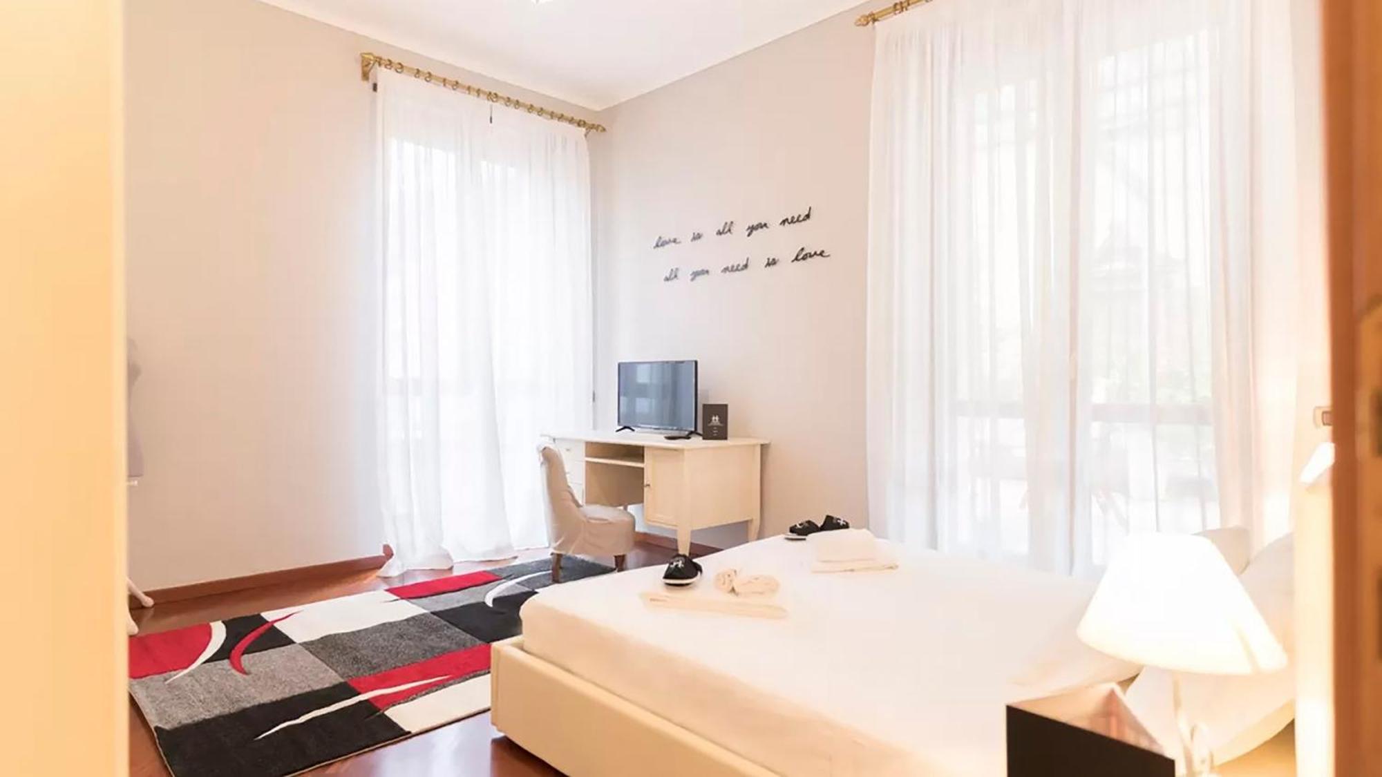 Classbnb - Two Apartments 400 Meters From The Duomo 밀라노 외부 사진